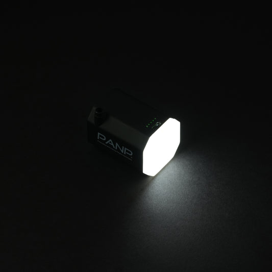 夜間も安心!LEDライト付き電動空気入れで快適作業