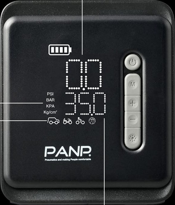 PANP RIDE PRO 本体の正面。ディスプレイに空気圧の単位と数値、右側に操作ボタンが並ぶ